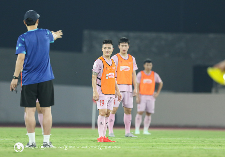 ĐT Việt Nam đã có 2 buổi tập kể từ khi đến Iraq hôm 8/6. (Ảnh: VFF)