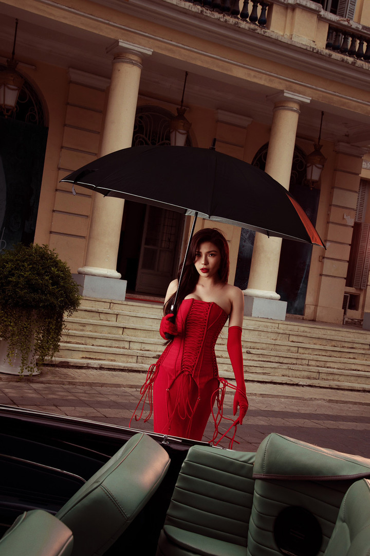 Sau 6 tháng miệt mài ra miền Bắc đóng phim, Thúy Diễm cảm thấy hạnh phúc khi đã được quay về bên gia đình. Giờ là thời điểm cô dành nhiều để thời gian chăm sóc tổ ấm.