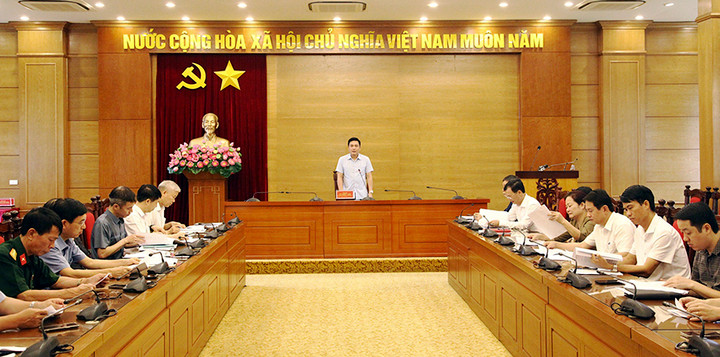 Phó Chủ tịch phụ trách UBND tỉnh Vũ Việt Văn phát biểu chỉ đạo tại hội nghị.