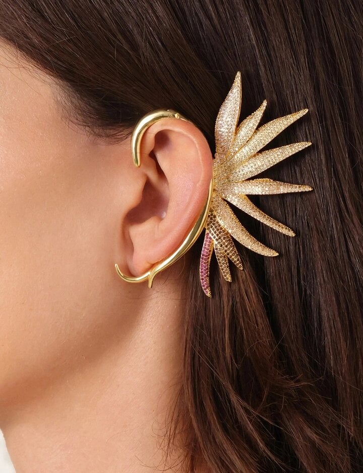 Earcuff cho vành tai có thiết kế lộng lẫy cho các cô gái yêu thích trang sức.