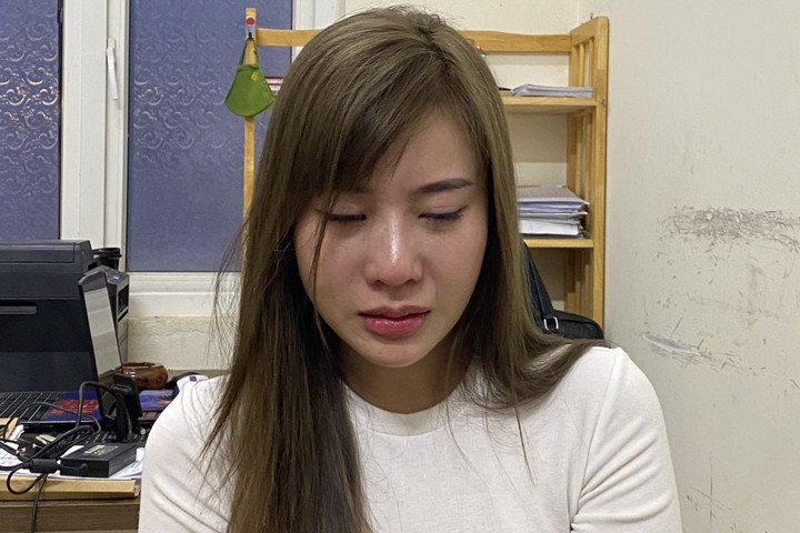 Bị can Trần Thị Vân khi ra trình diện cơ quan công an. (Ảnh: CACC)