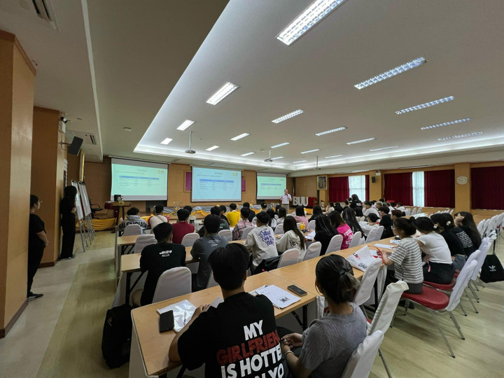 Sinh viên Đại học FPT trải nghiệm học kỳ nước ngoài tại Trường Kasem Bundit và Trường Burapha (BUUIC), Thái Lan.