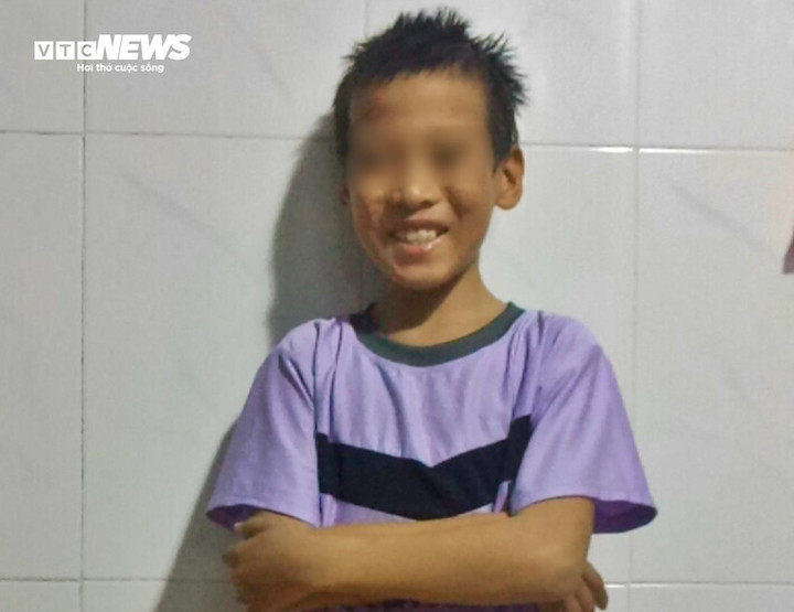 Sau nhiều ngày mất tích khi đi bán vé số thay mẹ bị ung thư, bé trai 10 tuổi đã được người thân tìm thấy ở quán game.