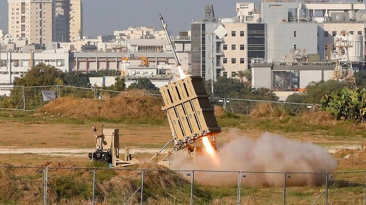 Một bệ phóng thuộc hệ thống Iron Dome của Israel.