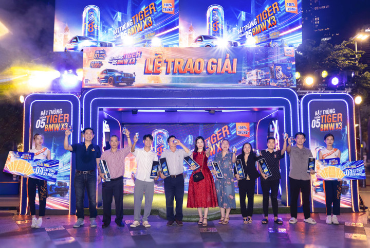 Như vậy, vẫn còn đến 66 lượng vàng SJC 999.9 cùng hàng triệu giải thưởng tiền mặt trị giá 30.000 đồng & 20.000 đồng, đặc biệt là 5 chiếc xe BMW x3 đang chờ đợi chủ nhân may mắn "bật thùng Tiger" trong những ngày tới.