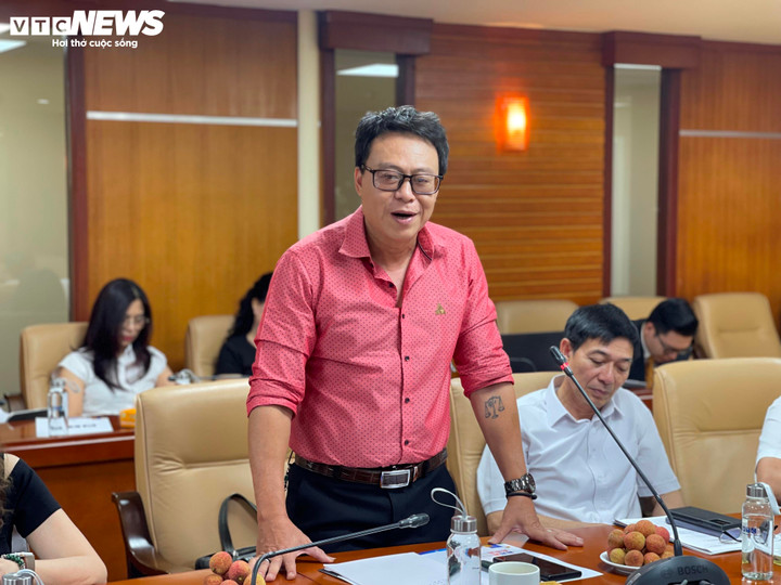 Ông Nguyễn Mạnh Thắng - Phó Tổng biên tập báo Điện tử VOV phát biểu tại hội nghị,