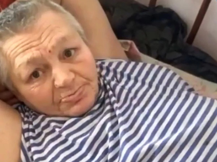 Bà Marina mất cả hai chân vì bị chuột gặm trong lúc say rượu. (Ảnh: Newsflash)