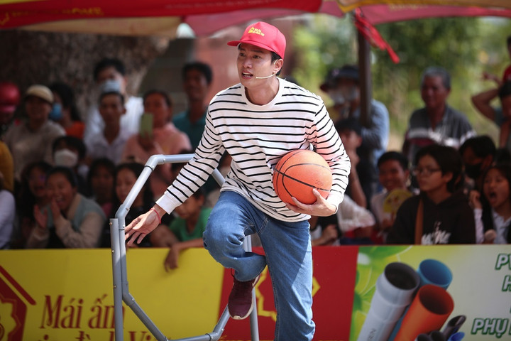 Quốc Trường nỗ lực trong chương trình.