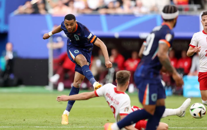 Cú sút thành bàn của Gakpo.