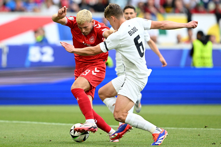 Đan Mạch nhập cuộc tốt hơn. (Ảnh: Reuters)