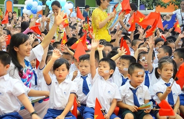 Thành phố Hà Nội sẽ cân đối ngân sách hỗ trợ học phí cho các đối tượng học sinh không được miễn học phí theo đúng quy định.