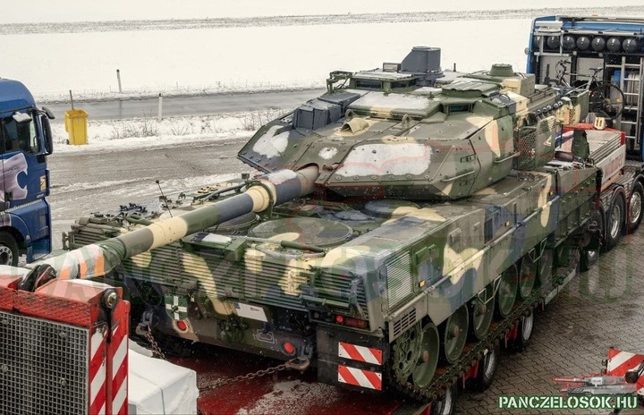 Xe tăng Leopard 2A7HU của Hungarian.