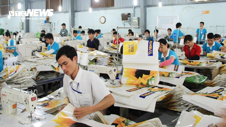 Kinh tế Bắc Ninh tăng trưởng trở lại sau hơn 1 năm tăng trưởng âm.