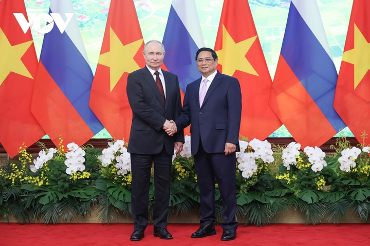Thủ tướng Chính phủ Phạm Minh Chính và Tổng thống Nga Putin