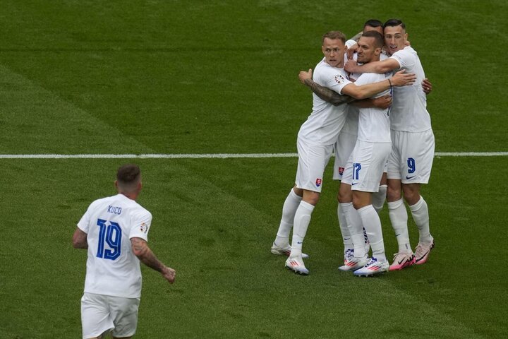 Slovakia giành thắng lợi quả cảm 1-0 trước tuyển Bỉ.