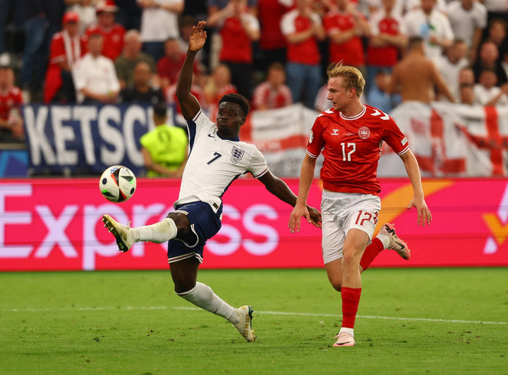 Đội tuyển Anh tấn công ở đầu hiệp 2. (Ảnh: Reuters)