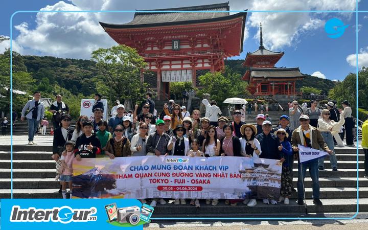 Kỷ niệm đoàn Khách VIP tham quan Nhật Bản cùng Intertour.