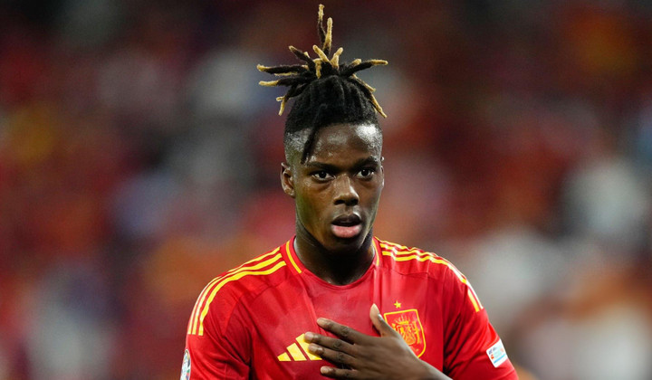 Tây Ban Nha vươn lên dẫn trước.