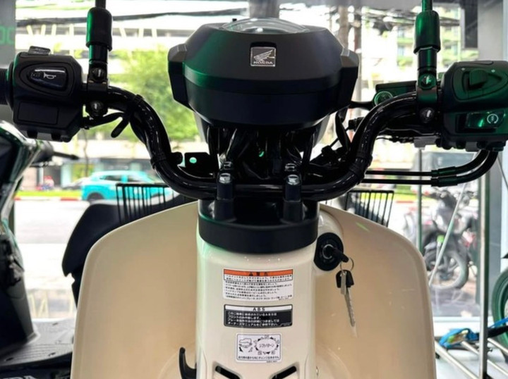 Honda Super Cub Pro đầu tiên về Việt Nam, giá hơn 100 triệu đồng - 6