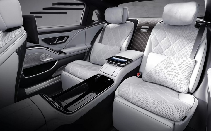 Chi tiết sedan Mercedes-Maybach S 580 Night Edition - 4