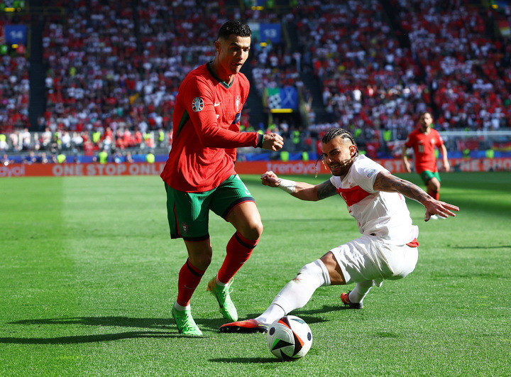 Cristiano Ronaldo là chân chuyền xuất sắc nhất lịch sử EURO với 8 kiến tạo. Nguồn: Reuters.