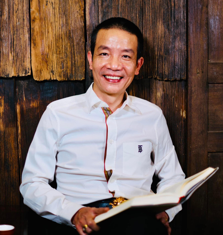 Nhà thơ Nguyễn Vĩnh Tiến.