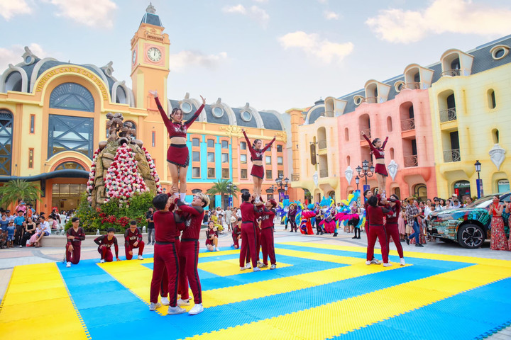 Tâm điểm du lịch hè WonderFest Nha Trang khuynh đảo mạng xã hội - 7