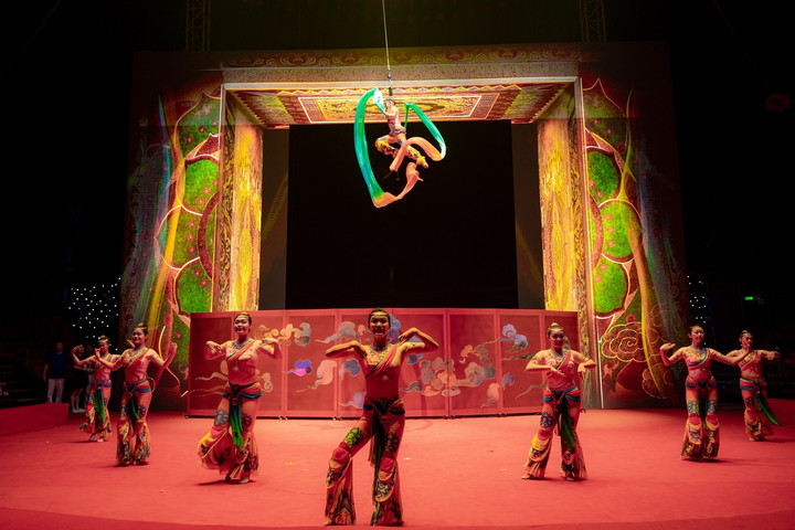 Tâm điểm du lịch hè WonderFest Nha Trang khuynh đảo mạng xã hội - 9