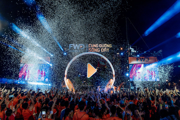 Sức nóng mạnh mẽ của “FWD Cung đường sống đầy” cho đến cuối chương trình.