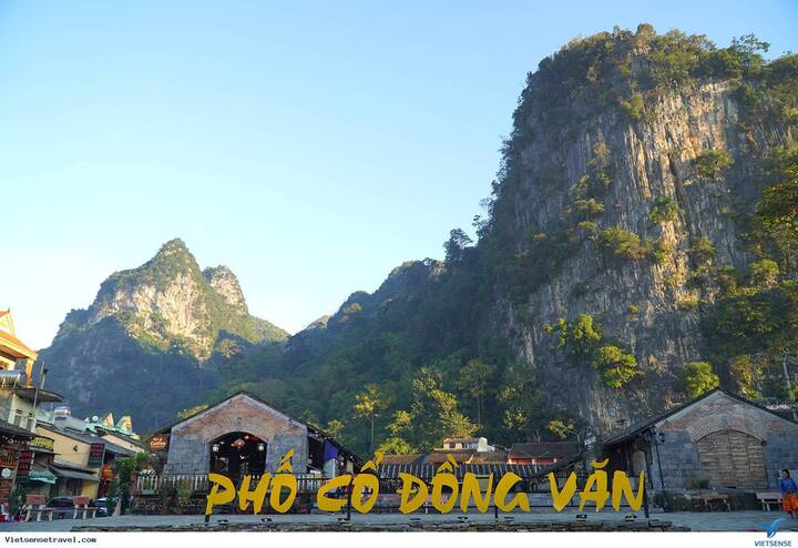 Phố cổ Đồng Văn dài gần 1km, hình thành cách đây khoảng 1 thế kỷ.