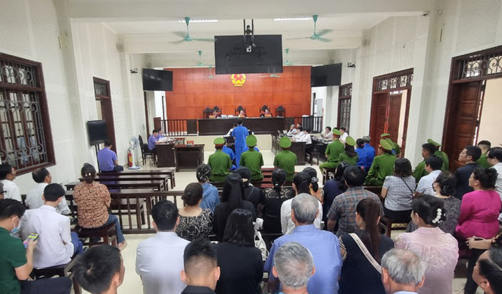 Toàn cảnh phiên toà phúc thẩm.