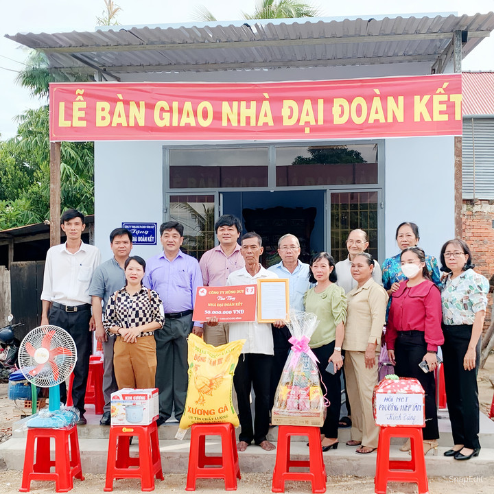 Tập đoàn Hùng Duy trao tặng nhà Đại đoàn kết tại Tây Ninh.