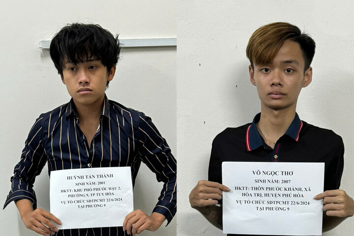 Huỳnh Tấn Thành và Võ Ngọc Thơ tại cơ quan công an (Ảnh: CACC)