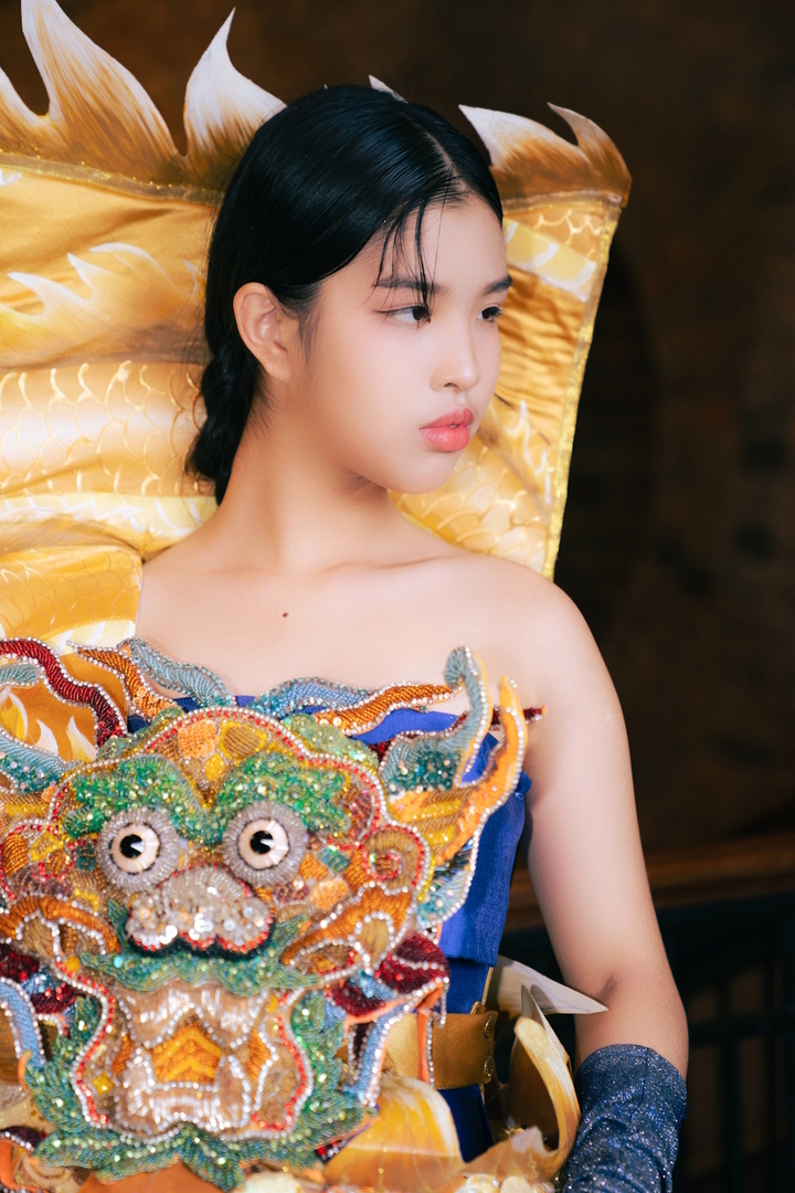 Mẫu nhí Như Đình.