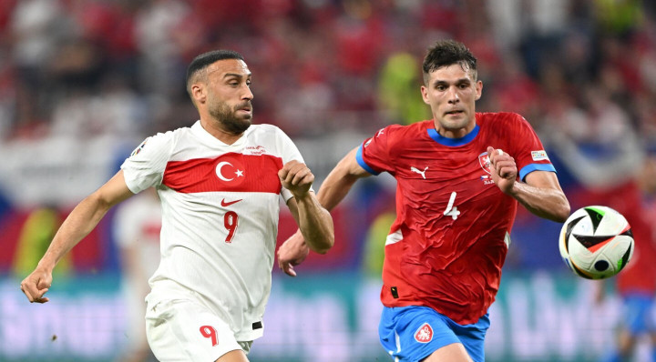 Robin Hranac (CH Czech - 6,33 điểm): Trung vệ sinh năm 2000 trở thành điểm yếu nơi hàng thủ CH Czech và khiến đội tuyển này sớm chia tay VCK EURO 2024.