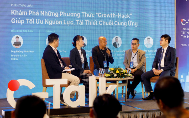 Các chuyên gia thảo luận về việc tối ưu nguồn lực trong logistíc và chuỗi cung ứng trong sự kiện C-Talk diễn ra ở TP.HCM. (Ảnh: Đại Việt)