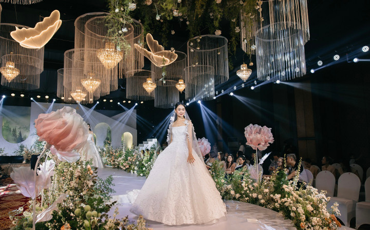 Cặp đôi nô nức trải nghiệm xu hướng cưới mới ở Almaz Wedding Fair 2024 - 4