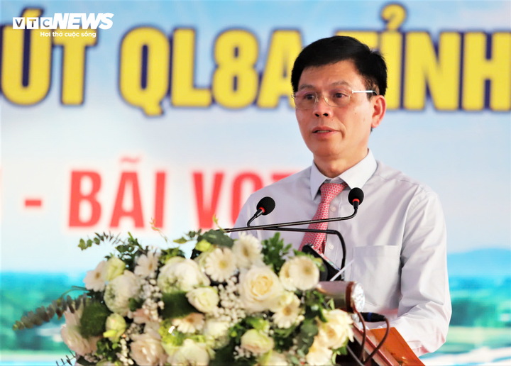 Thứ trưởng Bộ GTVT Lê Anh Tuấn phát biểu tại buổi lễ. (Ảnh: T.T)