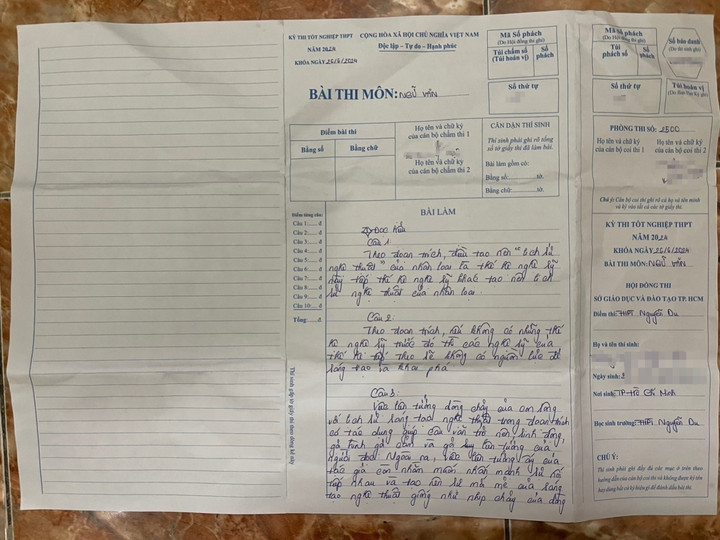 Tờ giấy thi ban đầu bị giám thị coi thi ký nhầm được thí sinh cung cấp.