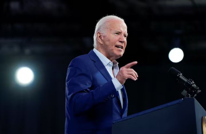 Tổng thống Mỹ Joe Biden phát biểu trong một cuộc vận động tranh cử tại Raleigh, Bắc Carolina, Mỹ, ngày 28/6. (Ảnh: Reuters)
