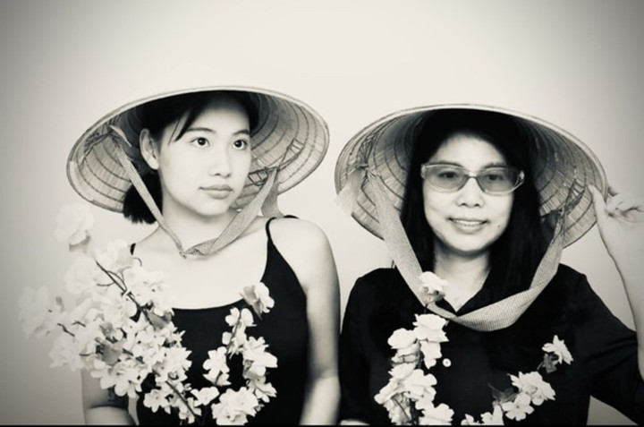 Linh Trang và mẹ (Ảnh: NVCC)