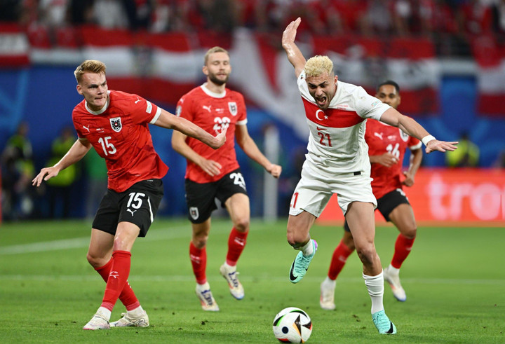 Đội tuyển Áo gặp khó khăn.