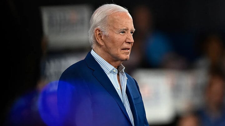 Tổng thống Mỹ Joe Biden giải thích rằng, các chuyến công du nước ngoài liên tục khiến ông mệt mỏi và thất thế trong cuộc tranh luận. (Ảnh: AP)