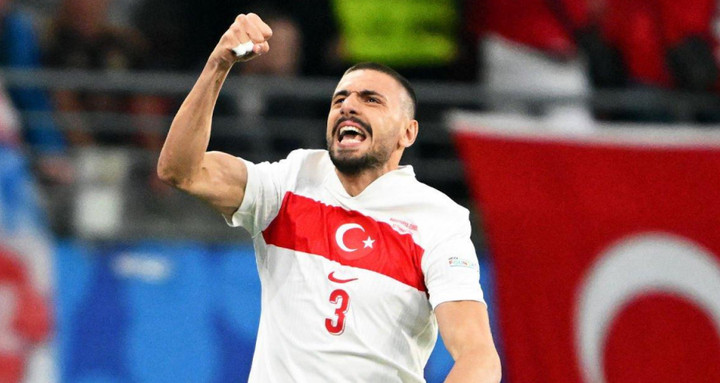 Demiral ghi bàn mở tỉ số.