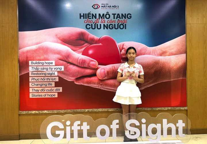 Phương mong có thể đóng góp một điều gì đó tốt đẹp cho xã hội.