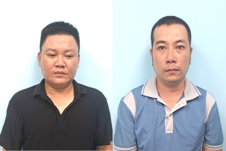 Nguyễn Xuân Khánh (trái) và Lê Tấn Quang.