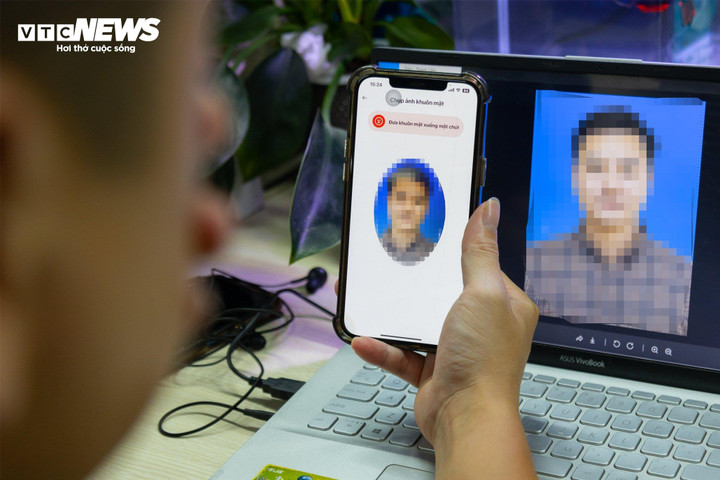 Tuy nhiên đến nay, việc dùng ảnh tĩnh để xác thực sinh trắc nhằm chuyển tiền trên 10 triệu đồng không thể thực hiện được. (Ảnh: Minh Đức)