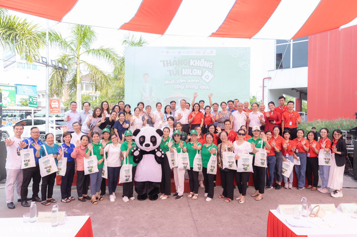 'Mua sắm xanh, sống trong lành' với Tháng không túi nylon tại thành phố Huế - 1