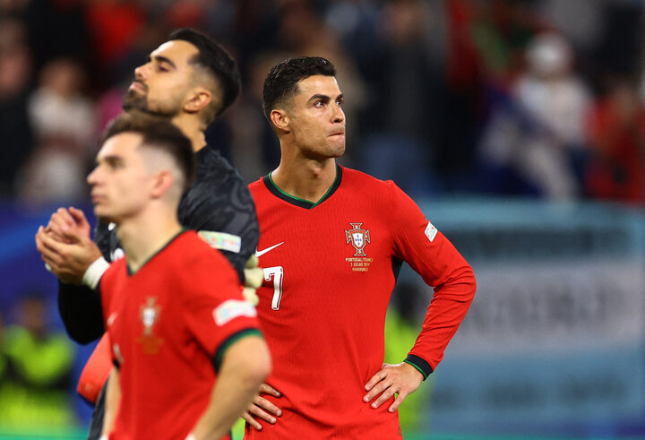 Siêu sao Cristiano Ronaldo rời giải tay trắng.