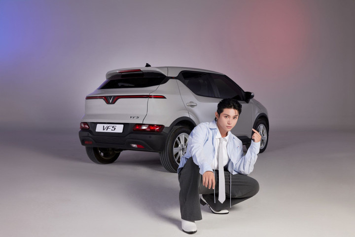 Người tiêu dùng hưởng “lợi chồng lợi” khi cọc sớm VF 5 Plus.